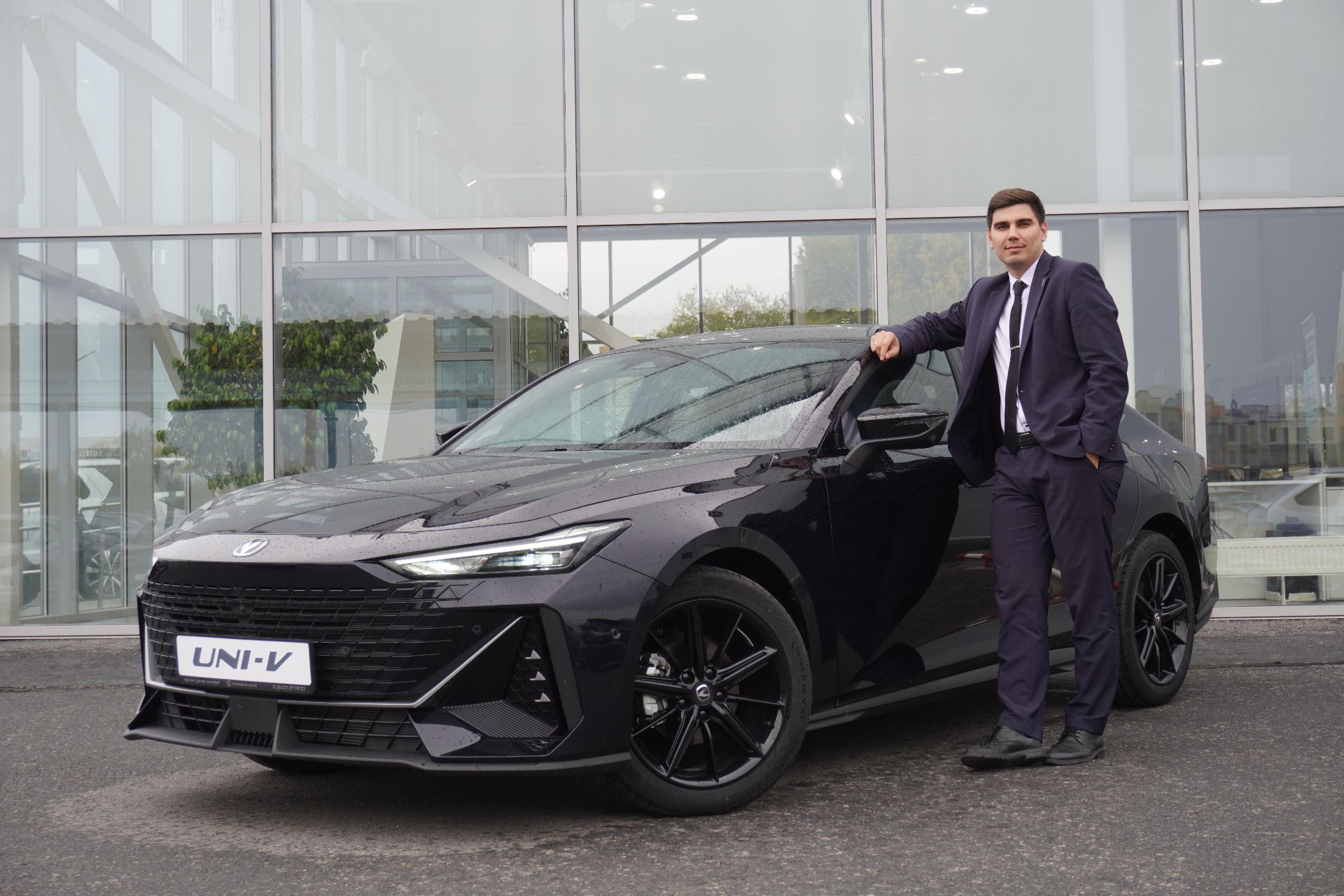 Новогодние выгоды в Чанган Центр Авторай! Changan UNI-V от 2 859 900 руб.