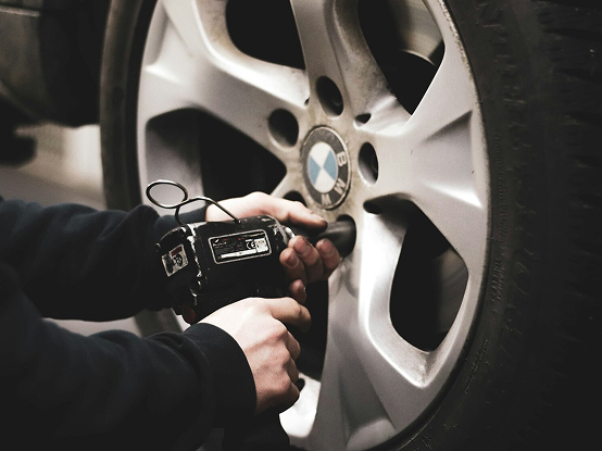 Шиномонтаж BMW.