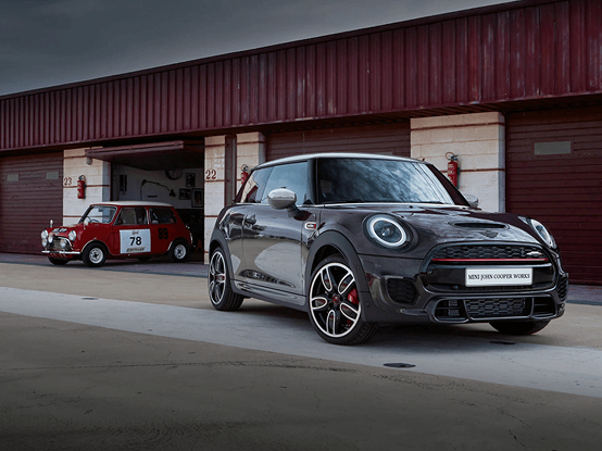 Замена масла и фильтра За 4 000 ₽.