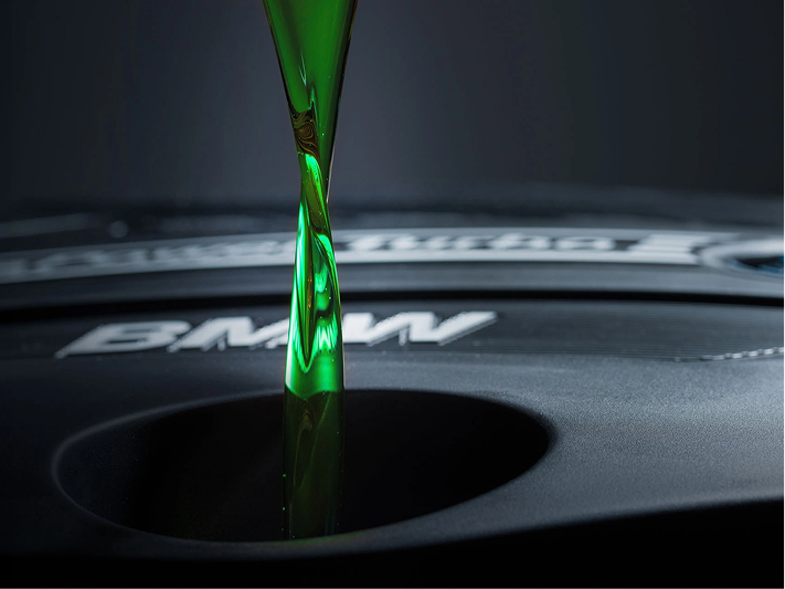 Замена масла в двигателе от 4000 руб.