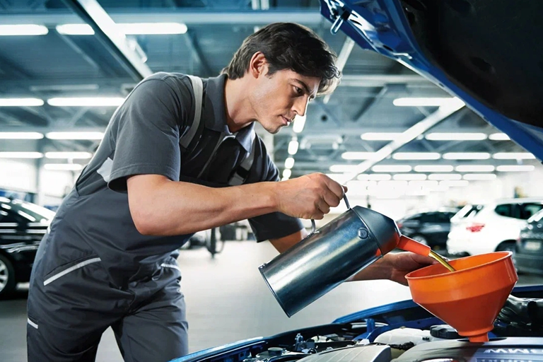 Комплексное техническое обслуживание в BMW БорисХоф по фиксированной цене.