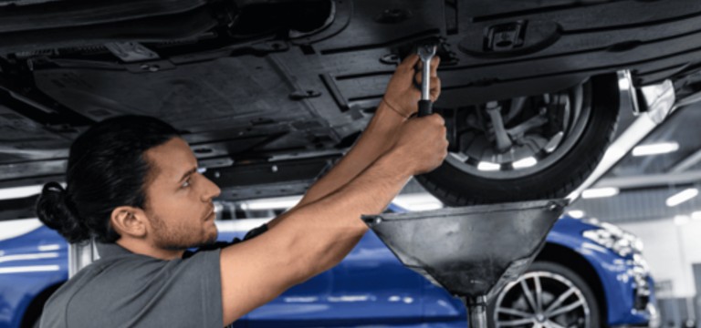 Специальная акция для владельцев BMW: комплексный осмотр ходовой части за 2.500 рублей.